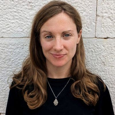 Dr Liz Hicks