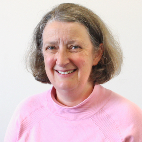 Dr Elizabeth McCarthy