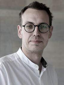 De Apostolos Davillas