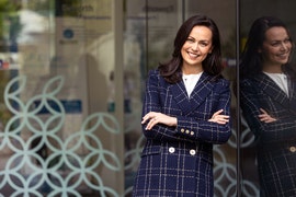Dr Naomi Holbeach