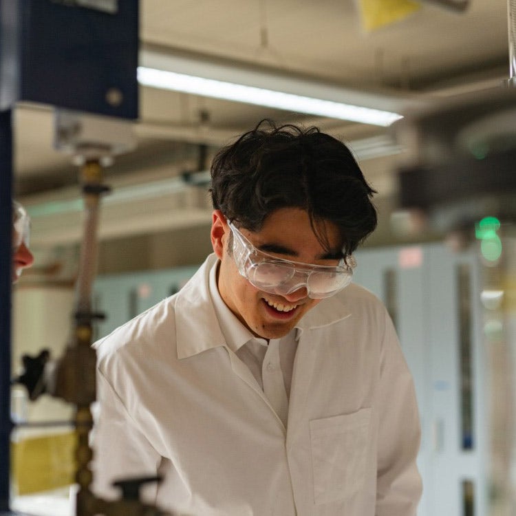 Photo of Alan Qiu, Master of Chemical Engineering